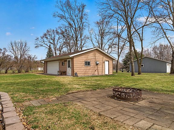 4th image of 9032 Parell Cir NE