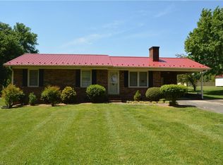 1036 Bettie St, Yadkinville, NC 27055