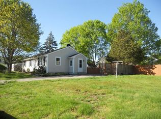 2 Pleasant Vw, Taunton, MA 02780