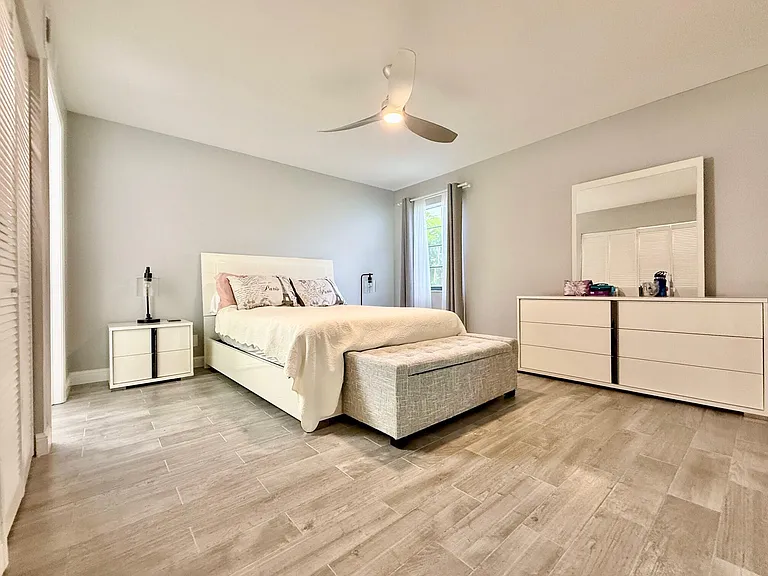 10615 Ocean Palm Way #102 — Photo 25