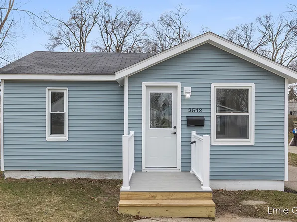 2543 Woodward Ave SW, Wyoming, MI 49509