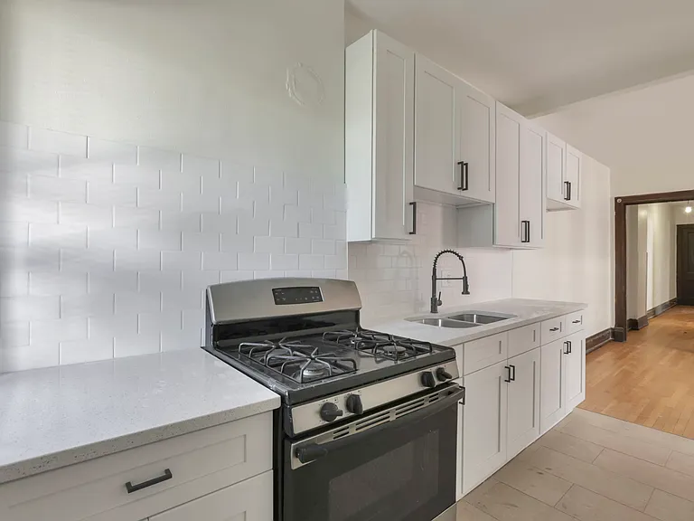 56 Winner Ave — Photo 19