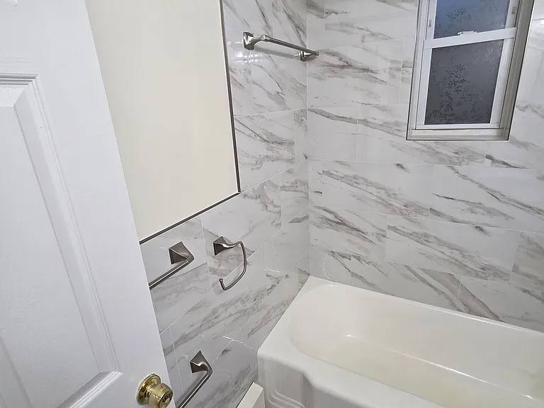 625 Houston Ave #1 — Photo 14
