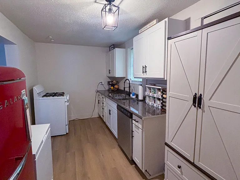 1212 Harvey Blvd — Photo 20