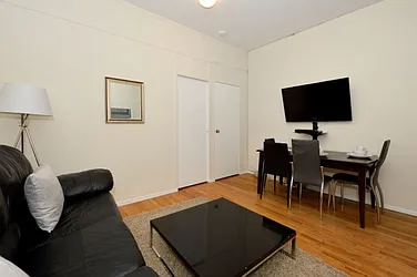 Rented by Eisenberg Exclusives