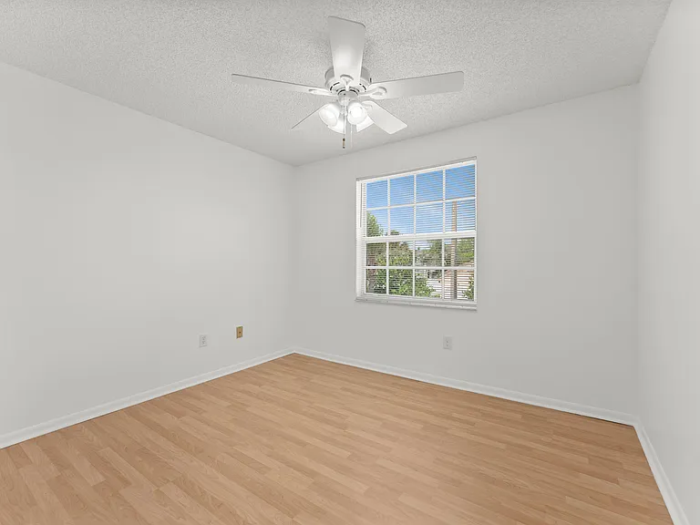 15350 NW 6th Ct — Photo 23