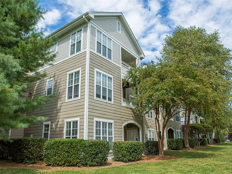 Brookberry Park Apartments — Photo 43