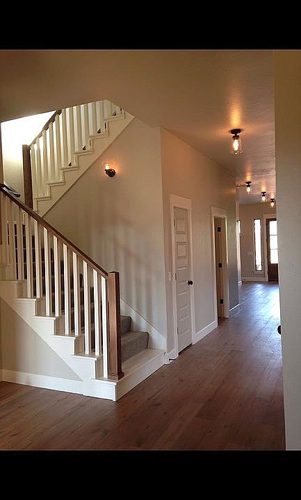 2nd image of 6842 Stone Hill Dr