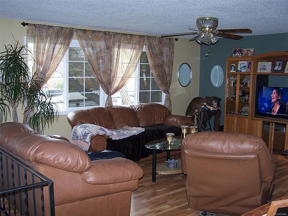 5th image of 10689 Upton St