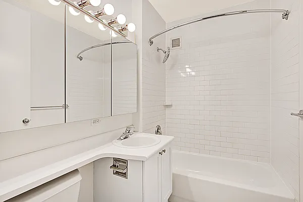 Sold by Compass | media 20