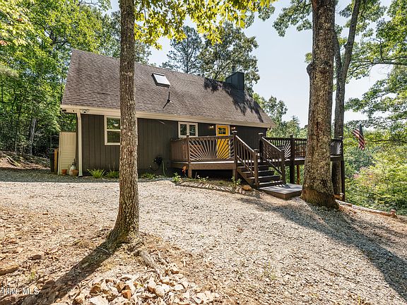 2nd image of 100 Stephens Lane