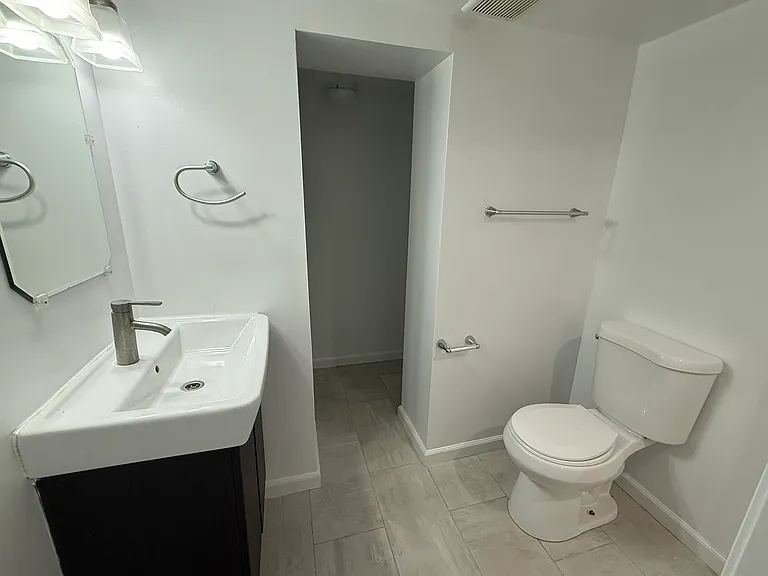 716 Audrey Ln — Photo 14