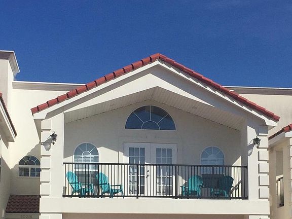 2nd image of 103 Palmetto Dr #B