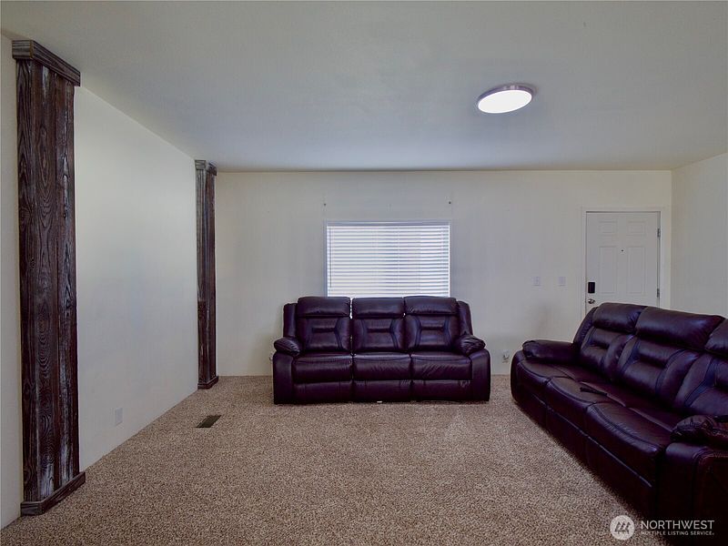 5th image of 174958 W Apricot Rd