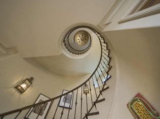 32 Sunset Blvd, Houston, TX 77005