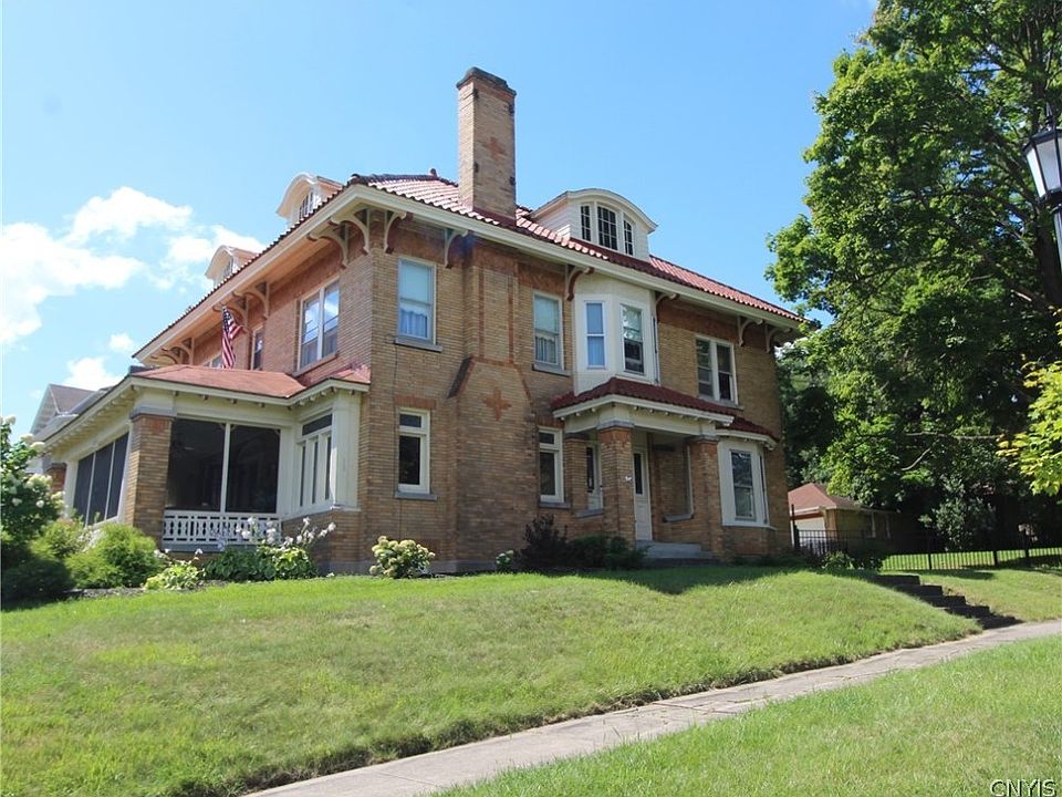 1st image of 200 Summit & Ruskin Ave