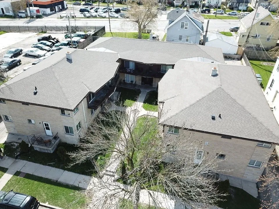 4651 N 36th St. (12 Unit)(Ace Property)