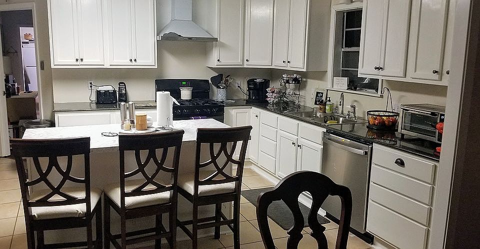 2nd image of 395 Fry Ave