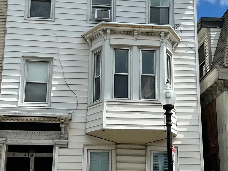 195 Bunker Hill St #3 — Photo 13