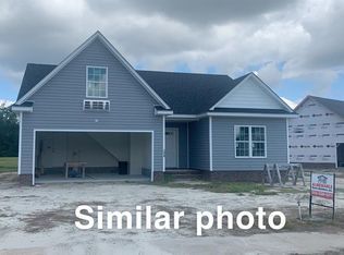 702 Compass Dr, Elizabeth City, NC 27909