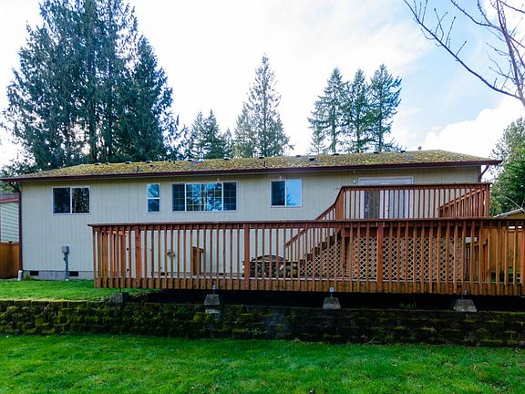5th image of 7424 Tsuga Ct SW