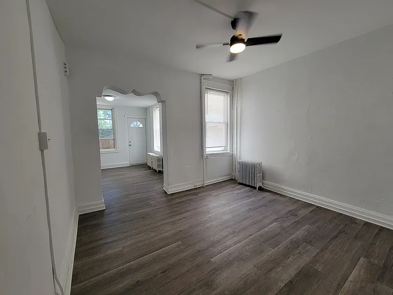 1909 S 5th St #1 — Photo 3