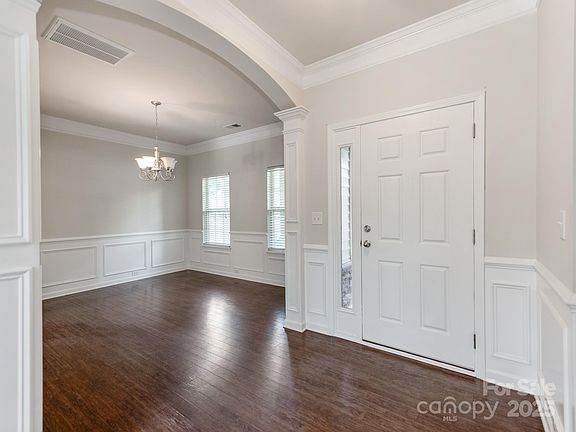 5th image of 108 History Ln