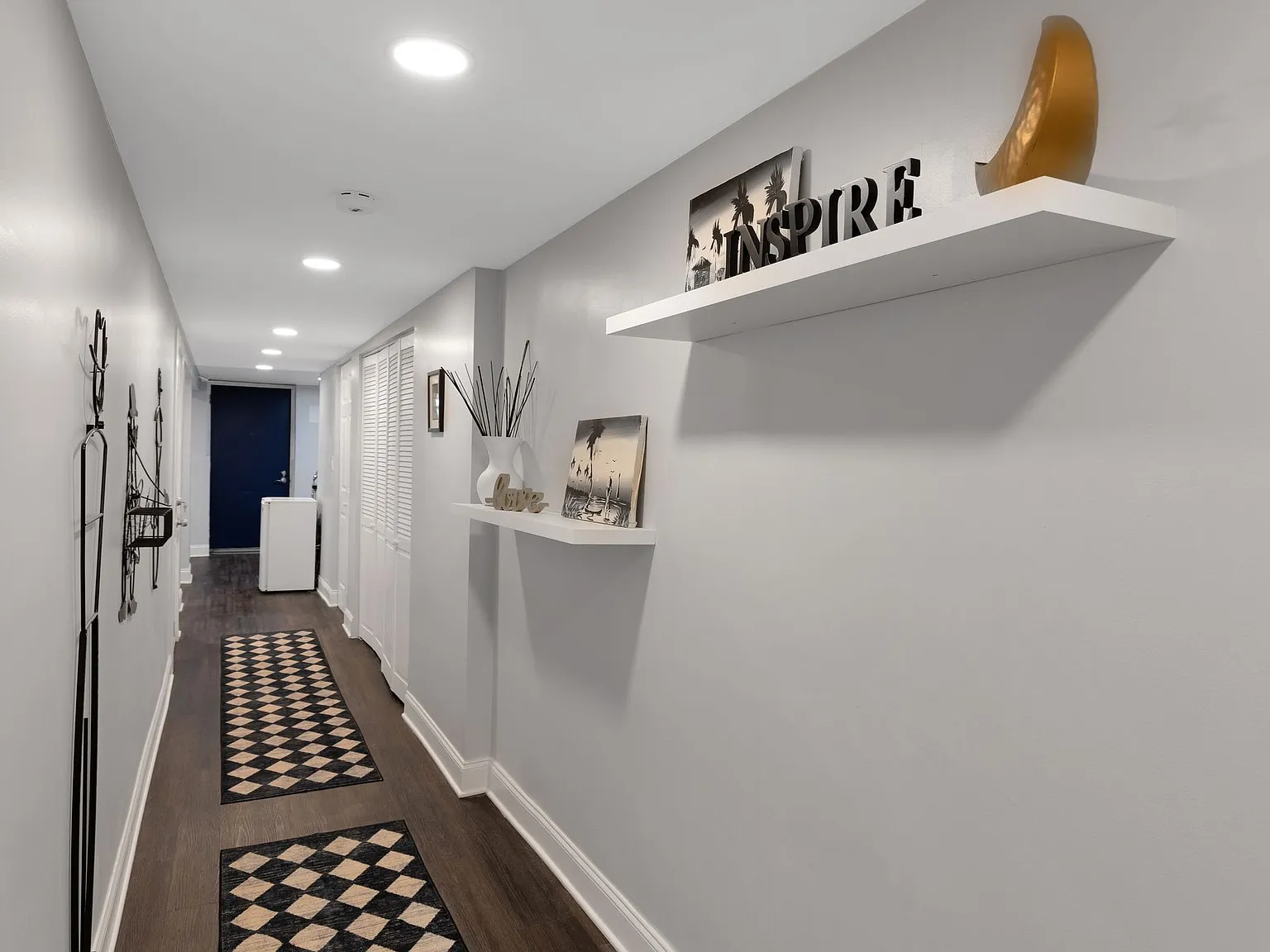 4 bed, 1350 sqft, $8,100 — Photo 4