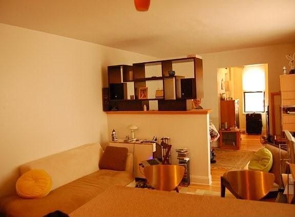 4th image of 400 W 58th St APT 6K