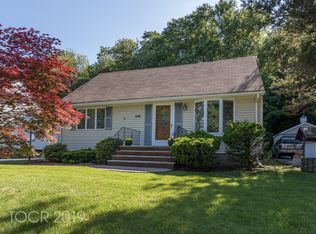 622 Goffle Hill Rd, Hawthorne, NJ 07506