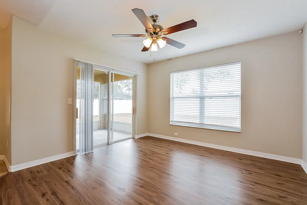 3 bed, 2.0 bath, 1511 sqft, $2,045 — Photo 3