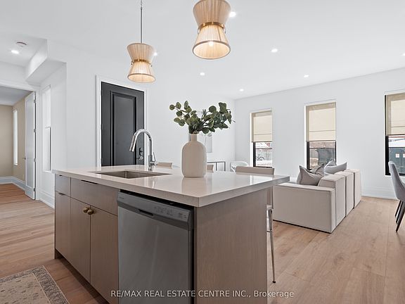 4th image of 37 Armstrong St #1