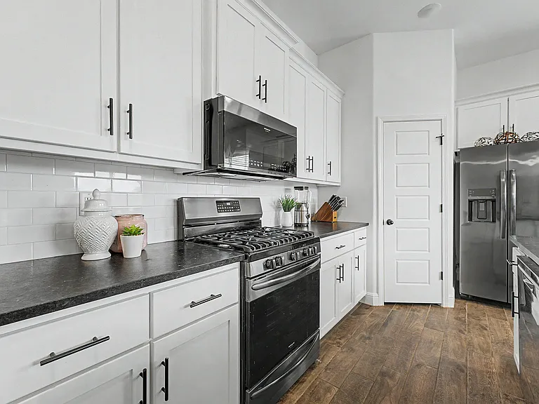 2040 Periwinkle Pl — Photo 4