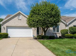 4462 Clearwater Dr W, Maumee, OH 43537