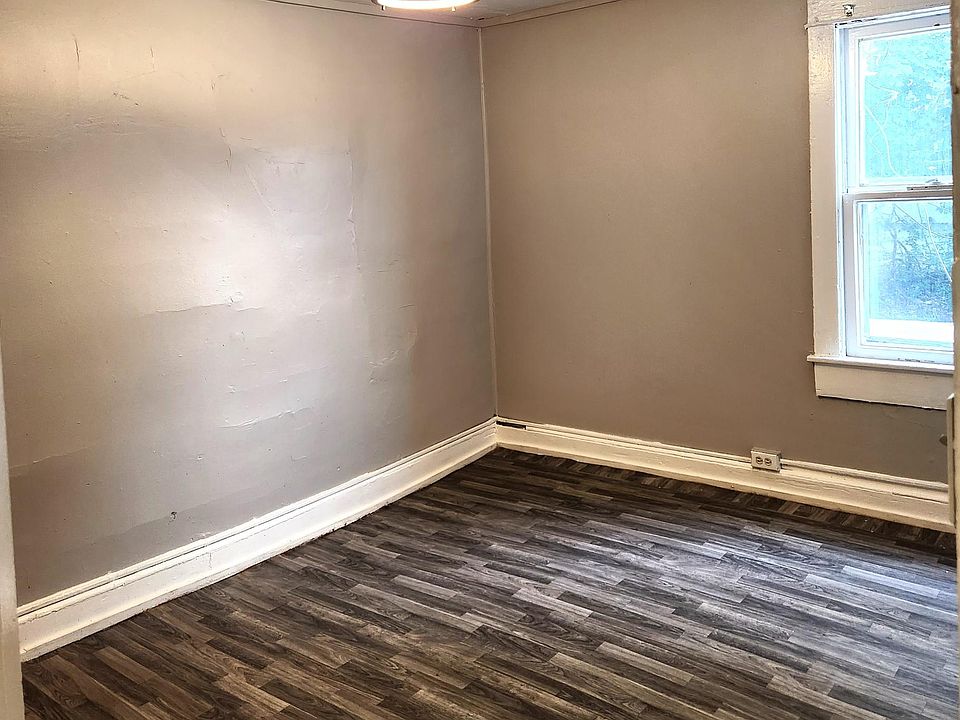 409 Oak Hill Ave Endicott NY Zillow