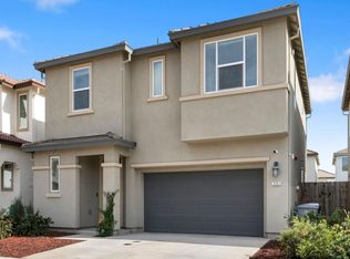 561 Gabriele Ct, Hollister, CA 95023