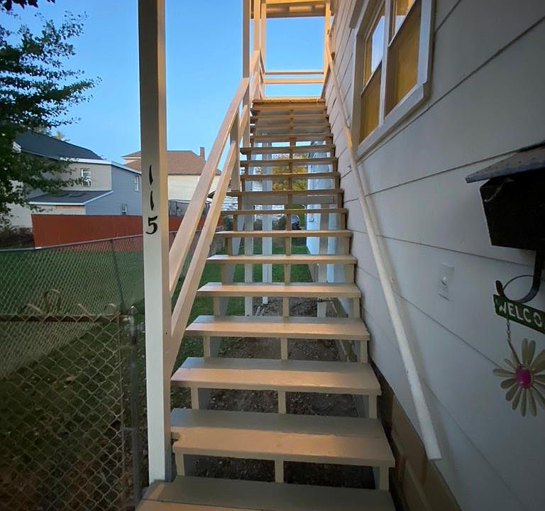 Exterior staircase to apartment