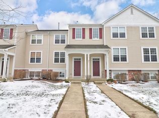 319 Terra Springs Cir, Volo, IL 60020
