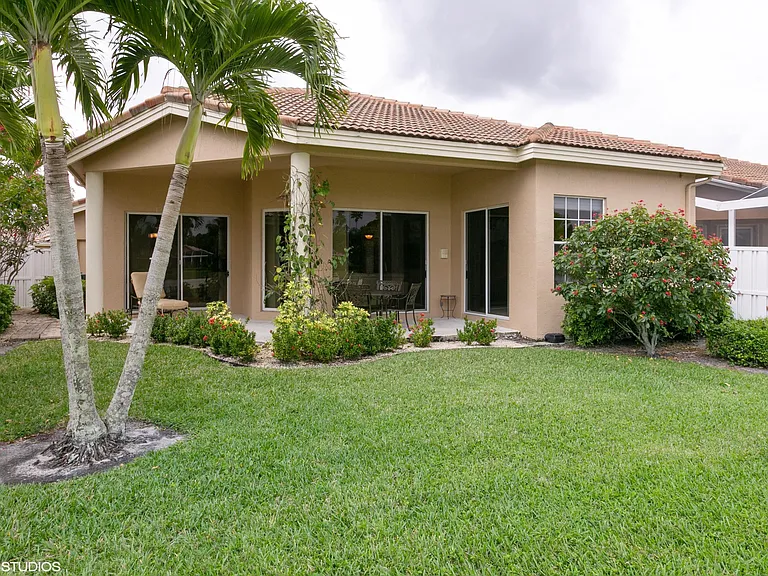 8407 Quail Meadow Way — Photo 16