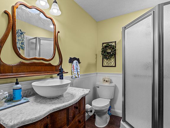 27th image of 1043 Reagan Springs Rd