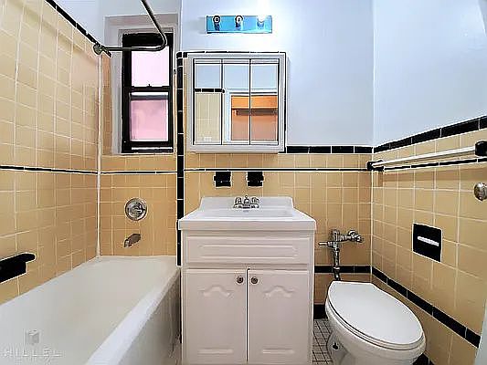 5th image of 85-11 Elmhurst Ave #4G