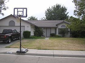 2nd image of 3913 Snyder St