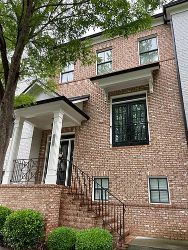 3939 Savannah Square St Photo 1