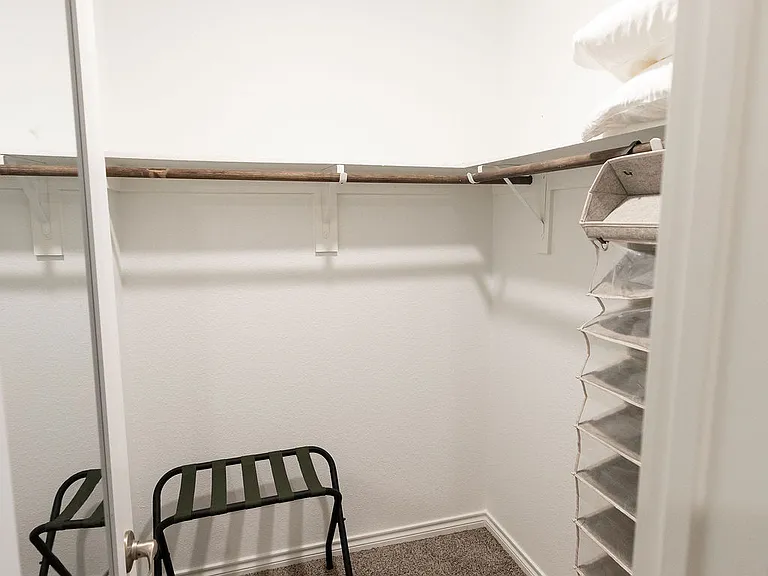 Guest bedroom closet
