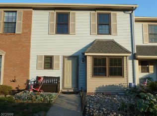 17 Exeter Ct, Somerset, NJ