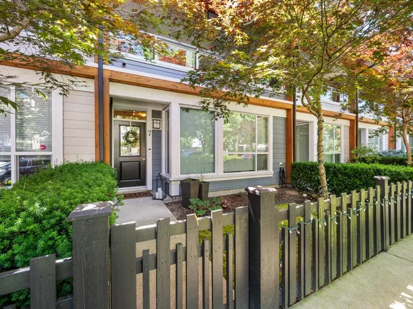 23230 Billy Brown Rd #7, Langley, BC V1M 4G1