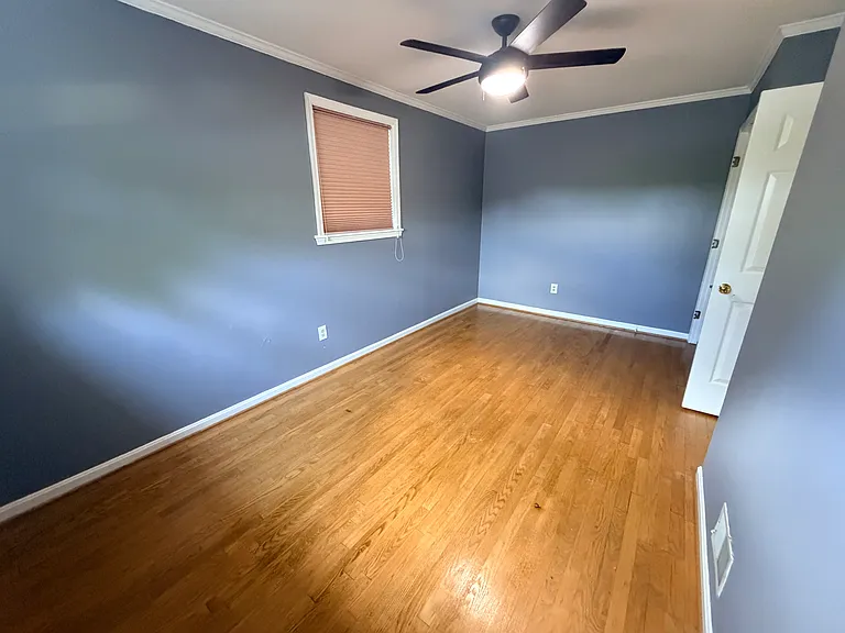 4807 Creek Shore Dr — Photo 8