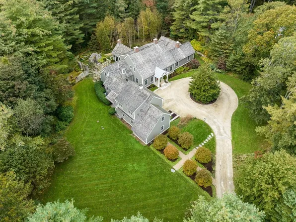 78 Merriam St, Weston, MA 02493