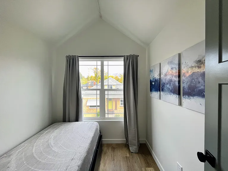 1220 S Naylor Ct — Photo 12