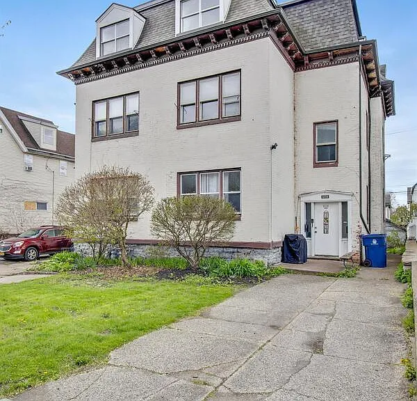 608 Niagara St #UPPER — Photo 1